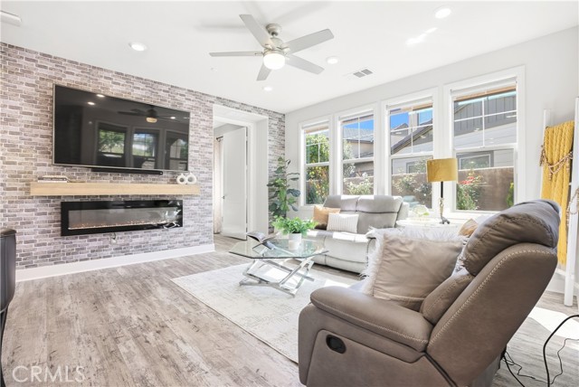 MLS #OC25236018 image #7