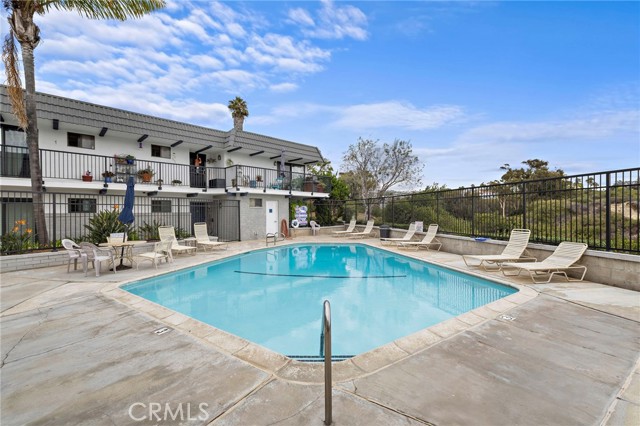 MLS #OC25236030 image #38