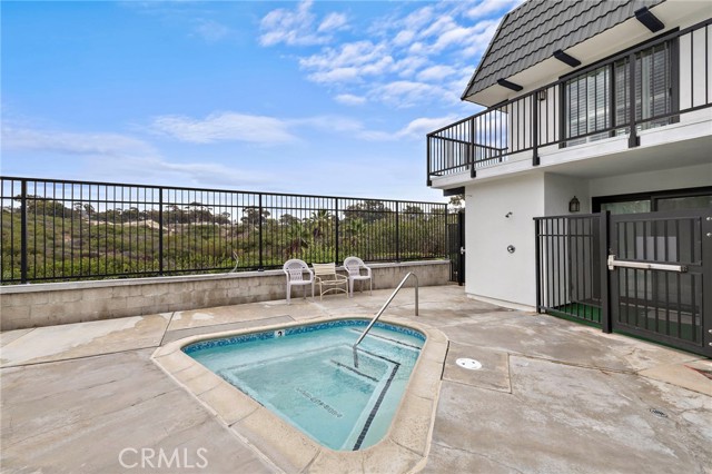 MLS #OC25236030 image #40