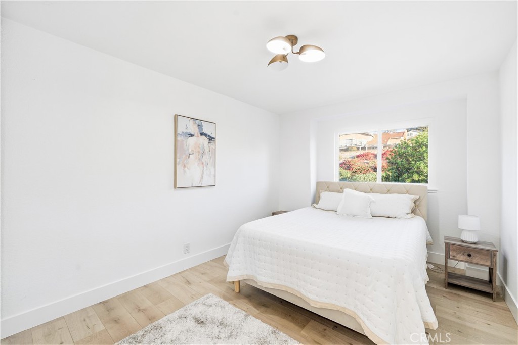 MLS #OC25236120 image #34