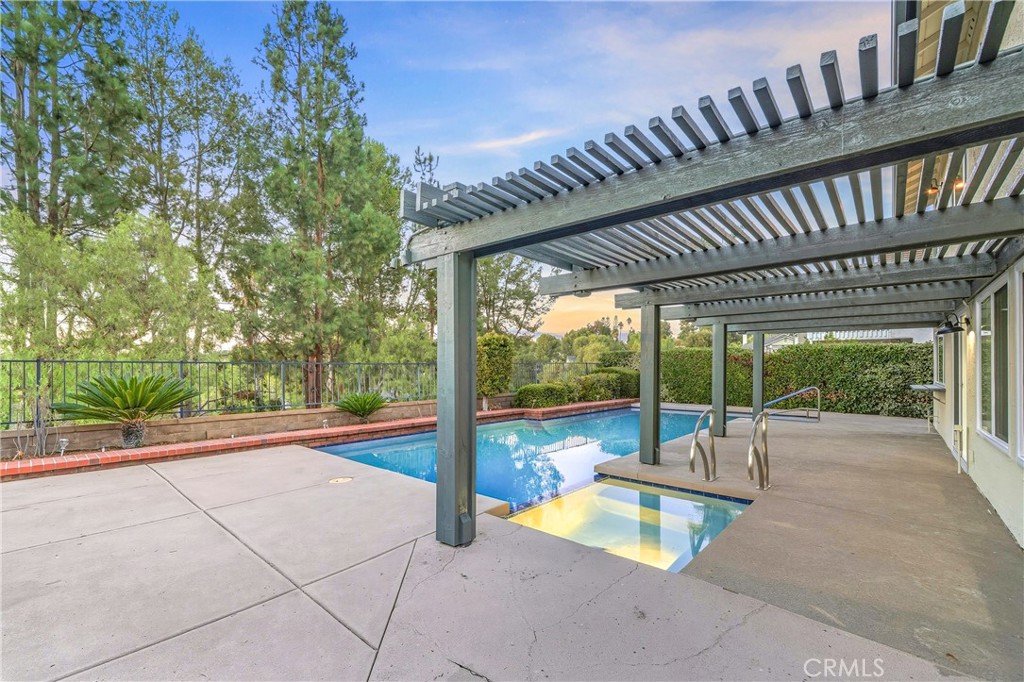 MLS #OC25236120 image #41