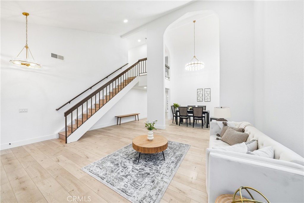 MLS #OC25236120 image #6