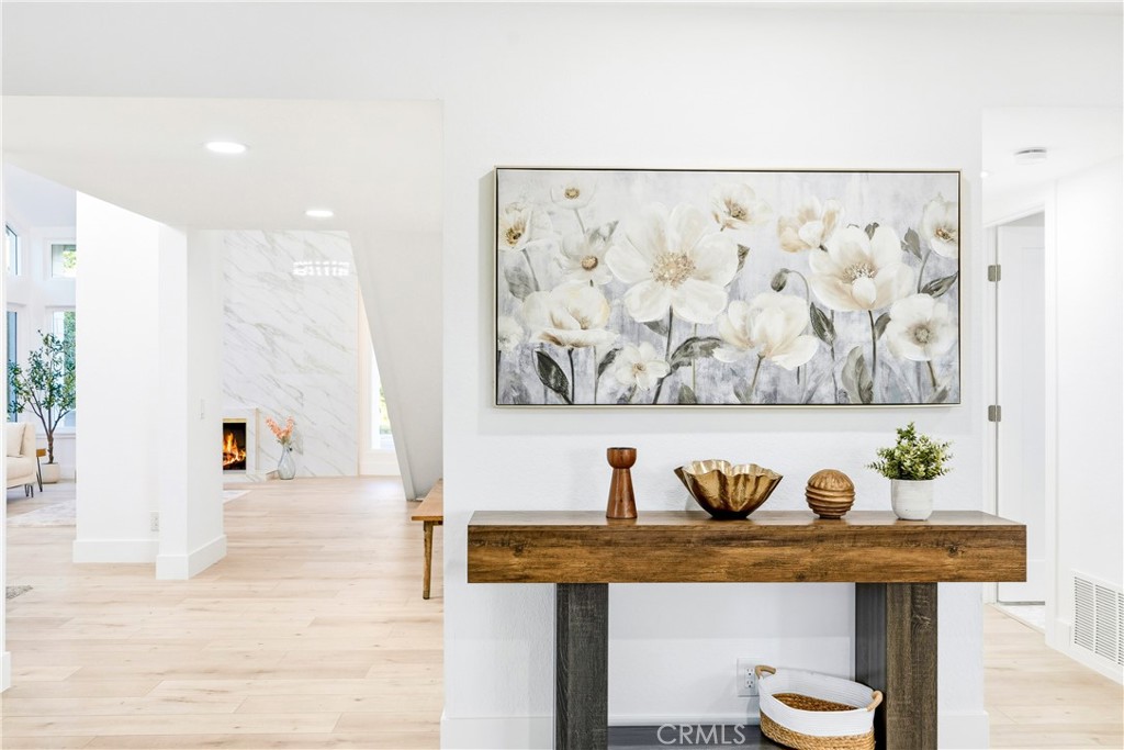 MLS #OC25236120 image #9