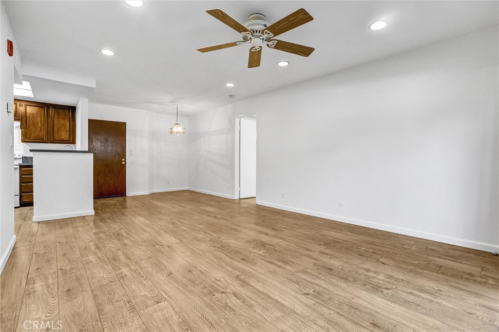 MLS #OC25236133 image #11