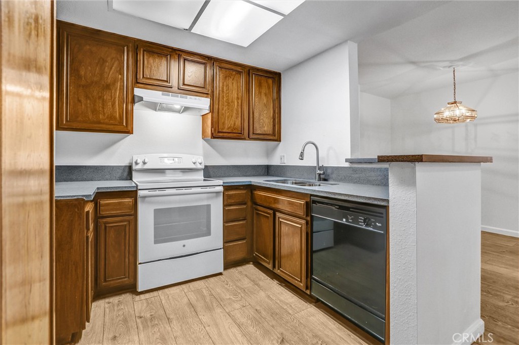 MLS #OC25236133 image #13