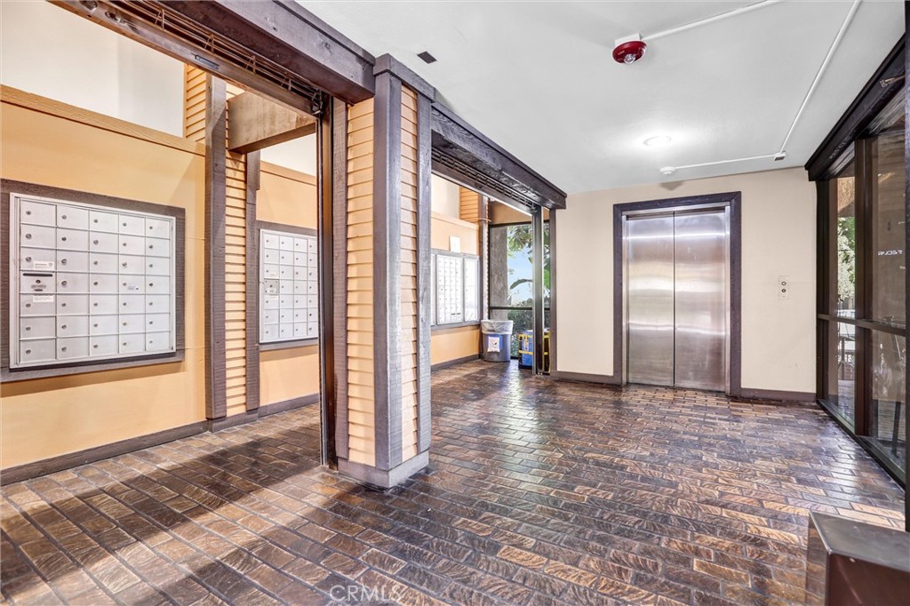 MLS #OC25236133 image #6