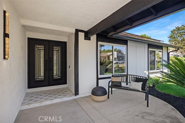 MLS #OC25236177 image #1