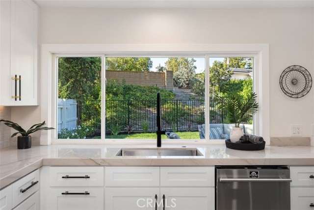 MLS #OC25236177 image #16