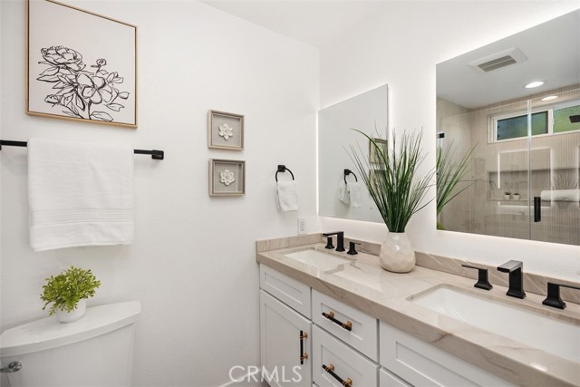 MLS #OC25236177 image #24