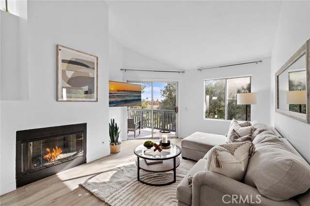 MLS #OC25236179 image #11