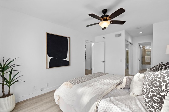 MLS #OC25236179 image #17