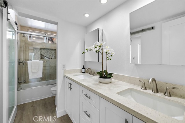 MLS #OC25236179 image #20