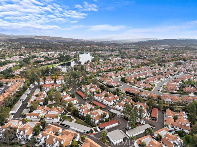 MLS #OC25236179 image #27