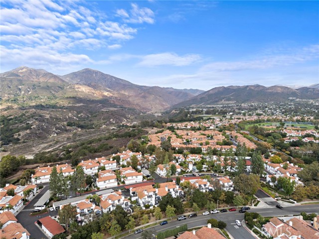 MLS #OC25236179 image #29