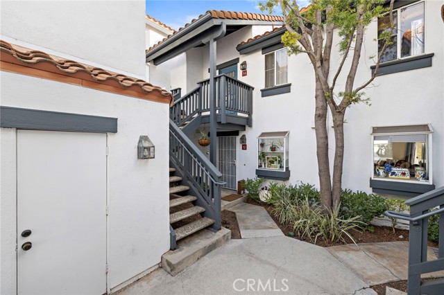 MLS #OC25236179 image #3