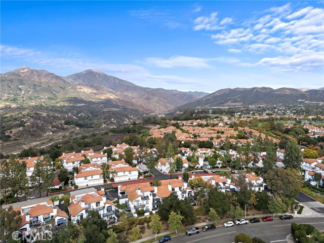 MLS #OC25236179 image #30