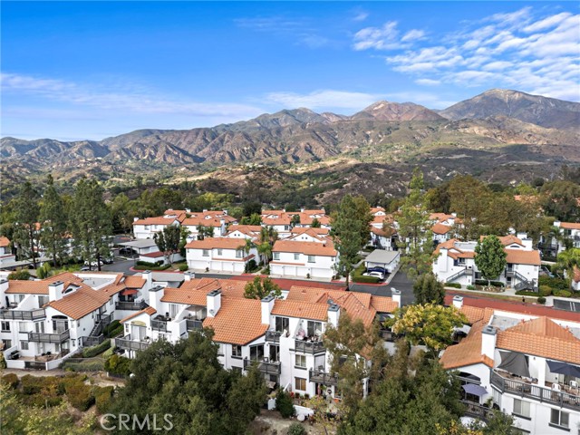 MLS #OC25236179 image #32