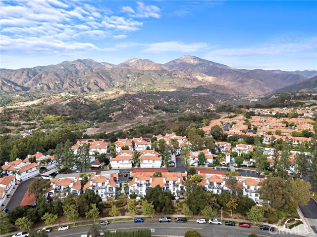 MLS #OC25236179 image #35