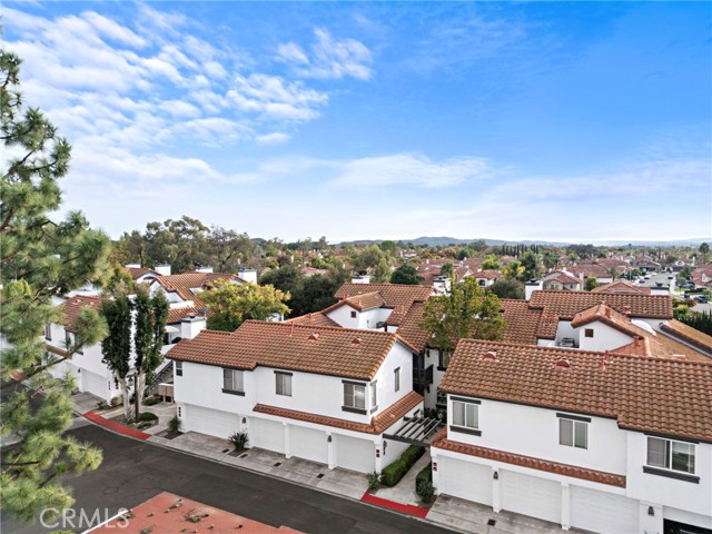 MLS #OC25236179 image #36