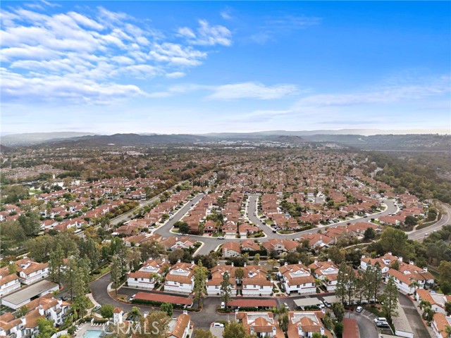 MLS #OC25236179 image #52