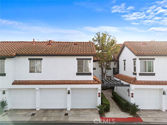 MLS #OC25236179 image #57