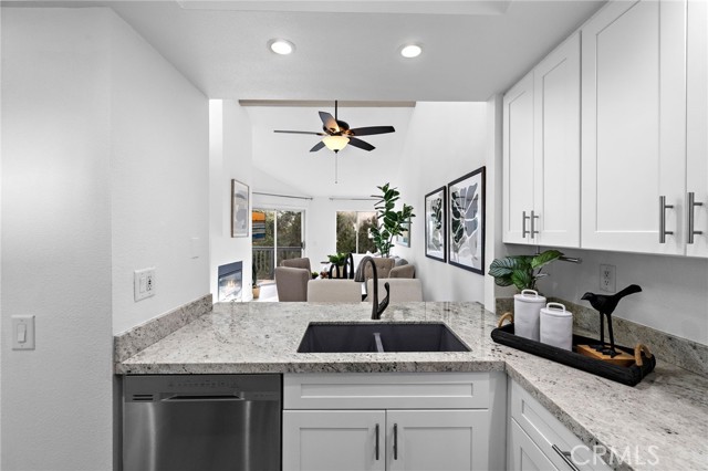 MLS #OC25236179 image #6