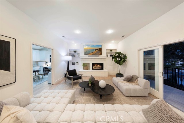 MLS #OC25236198 image #19