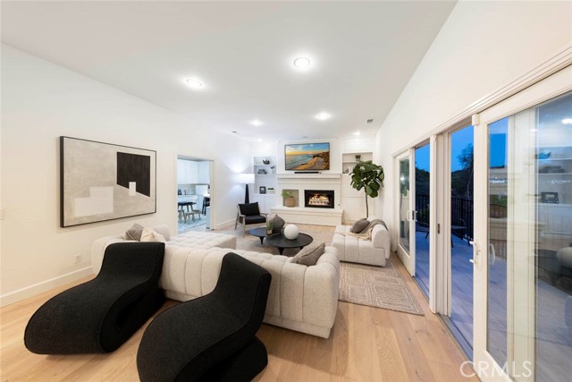 MLS #OC25236198 image #21