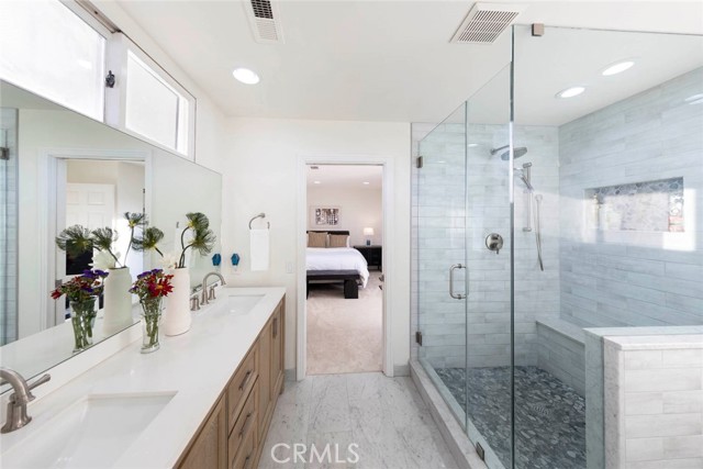 MLS #OC25236198 image #32