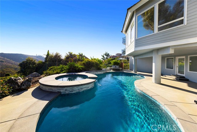 MLS #OC25236198 image #39