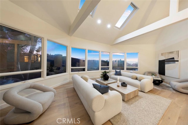 MLS #OC25236198 image #4