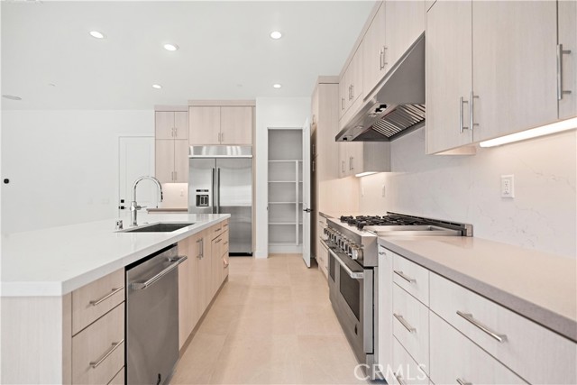 MLS #OC25236320 image #17