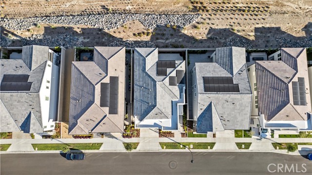 MLS #OC25236320 image #2