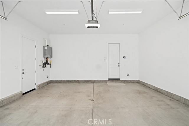 MLS #OC25236320 image #23