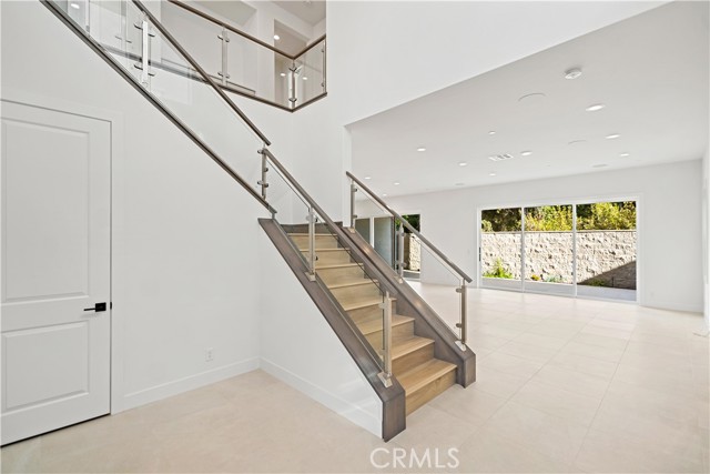 MLS #OC25236320 image #3