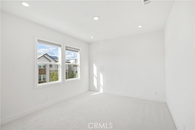 MLS #OC25236320 image #36