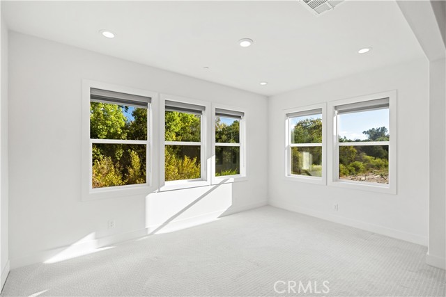 MLS #OC25236320 image #47