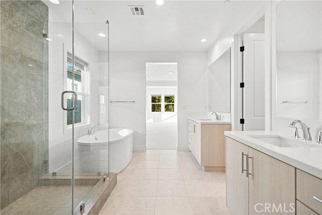 MLS #OC25236320 image #52