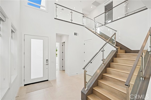 MLS #OC25236320 image #6