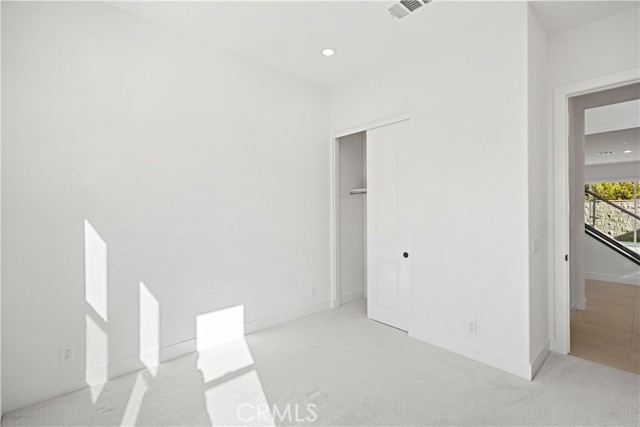 MLS #OC25236320 image #9