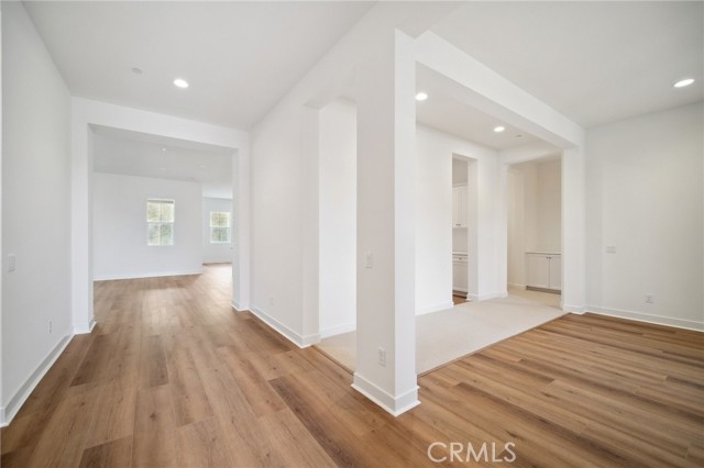 MLS #OC25236324 image #1