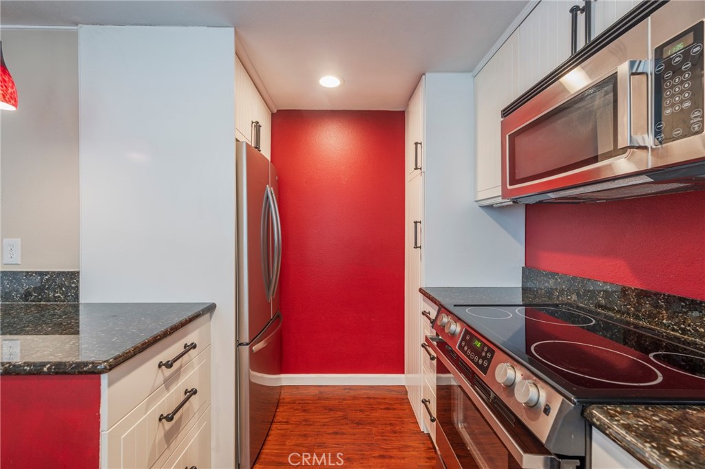 MLS #OC25236343 image #14