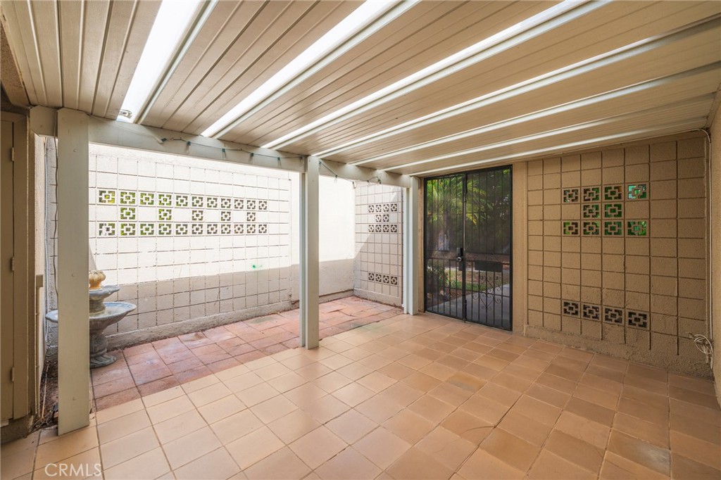 MLS #OC25236343 image #6