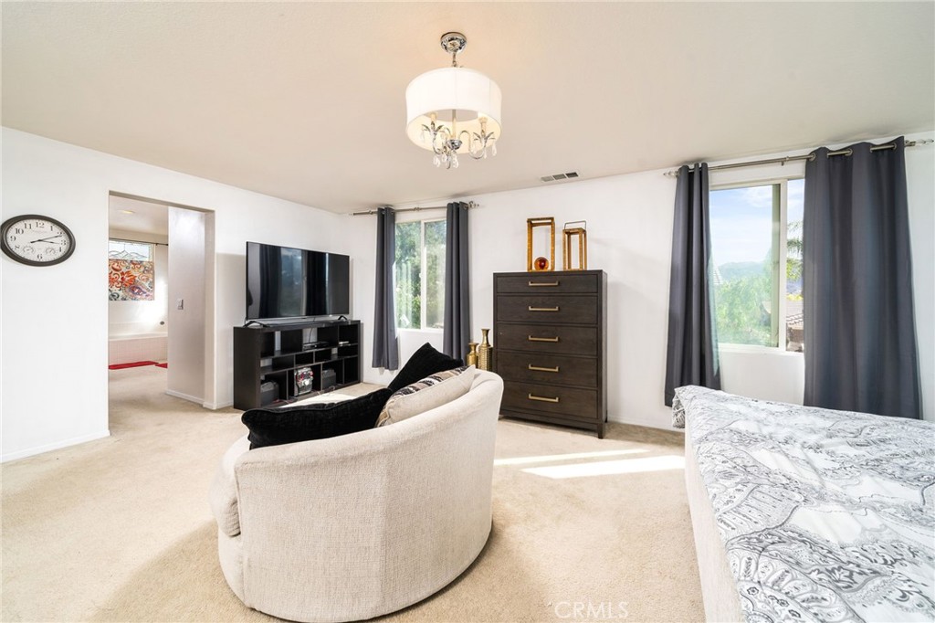 MLS #OC25236369 image #28