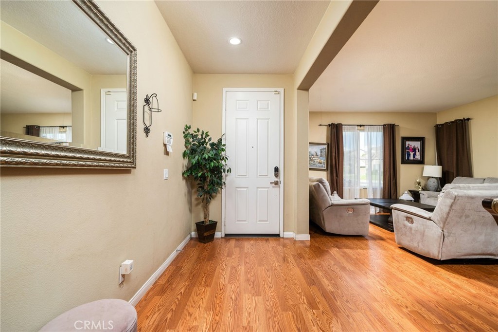 MLS #OC25236369 image #5