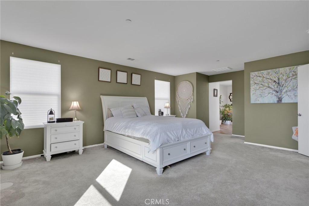 MLS #OC25236380 image #35