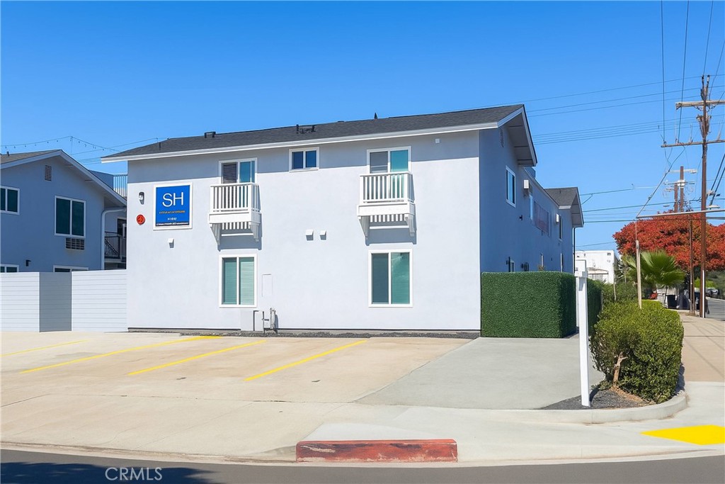 MLS #OC25236390 image #0