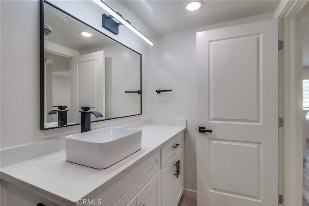 MLS #OC25236390 image #7