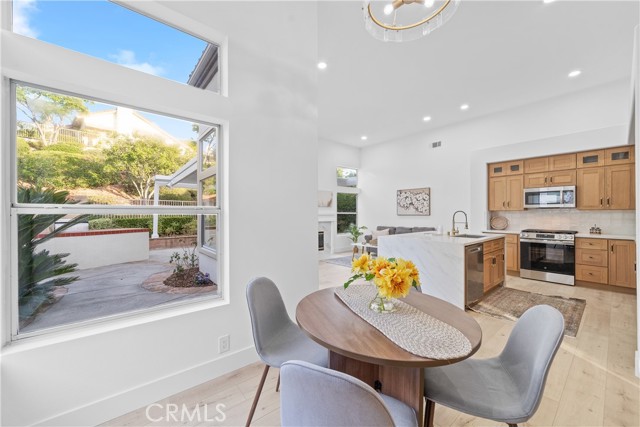 MLS #OC25236418 image #15