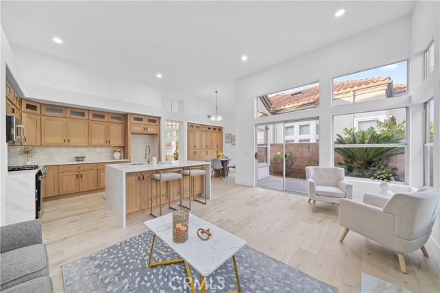 MLS #OC25236418 image #17